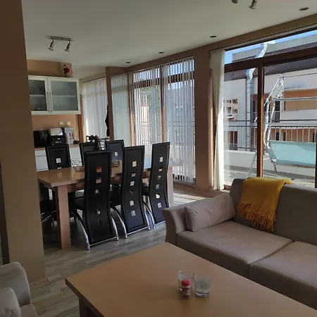 Apartment лина съни резиденция три спален *