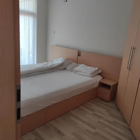 лина съни резиденция три спален Appartement